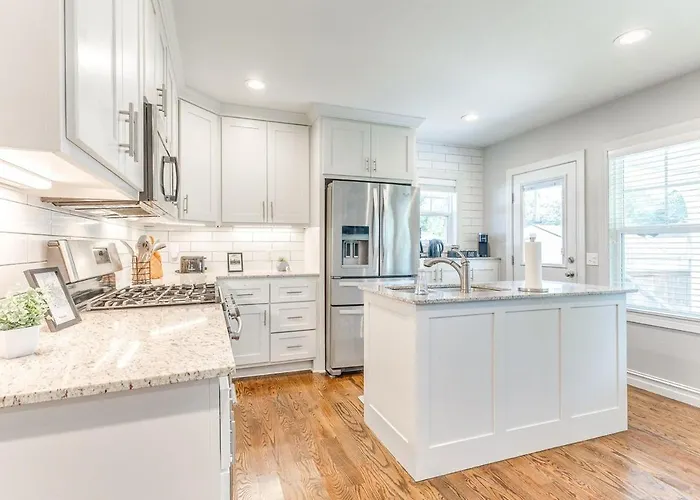 Holiday home Midtown With 3 Full Baths Near Expo & Tu - Enjoy The Covered Patio Tulsa