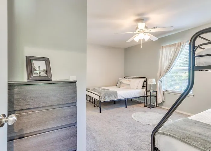 Holiday home Midtown With 3 Full Baths Near Expo & Tu - Enjoy The Covered Patio Tulsa